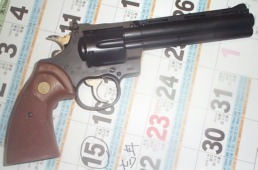 GUN005L.JPG - 155,189BYTES