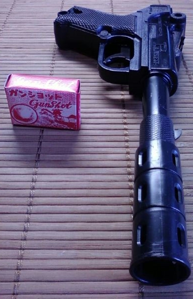 GUN403.JPG - 171,331BYTES